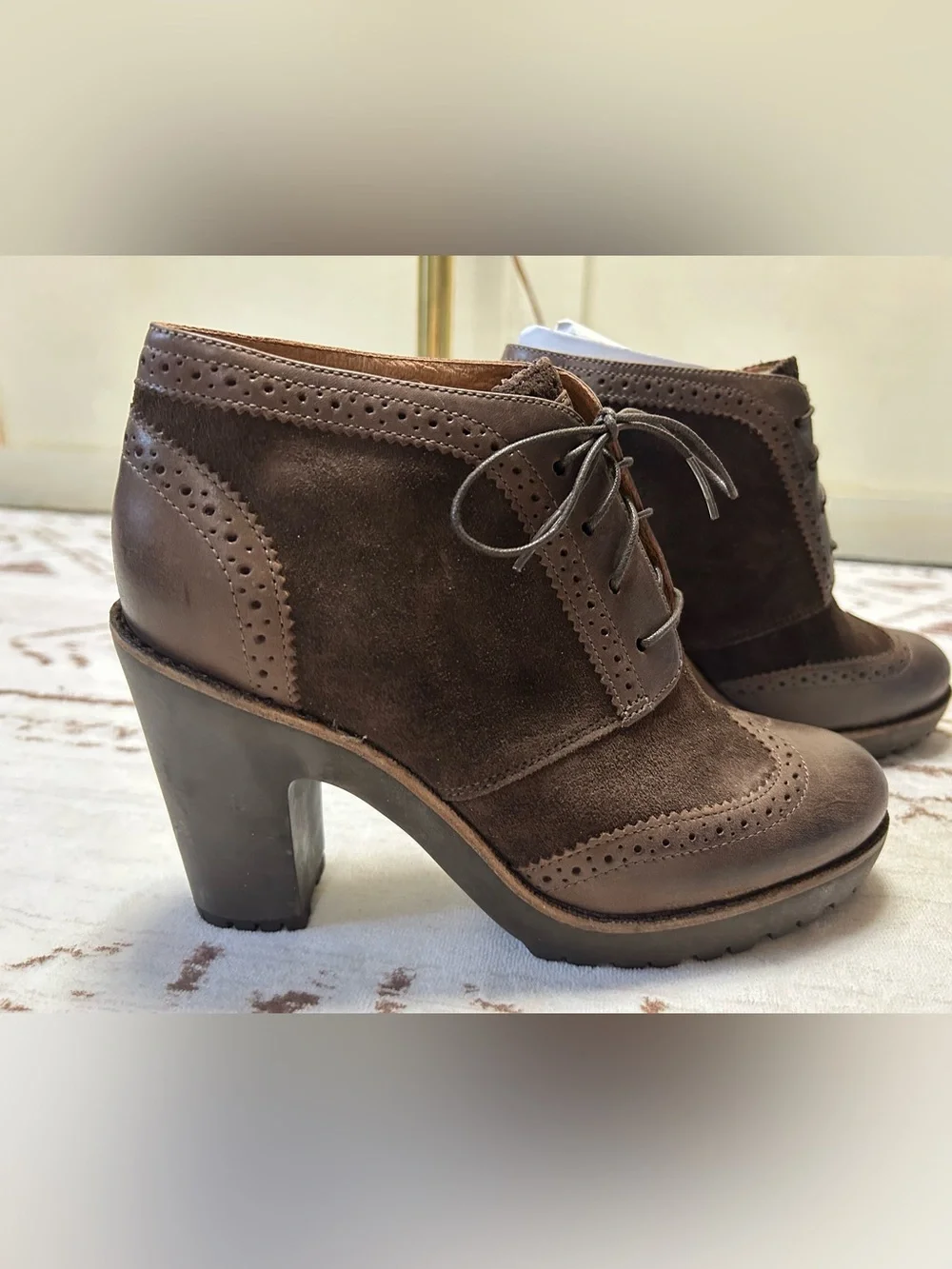 New Sperry Brown Leather Suede Wingtip Lace Up Heeled Ankle Booties 7M